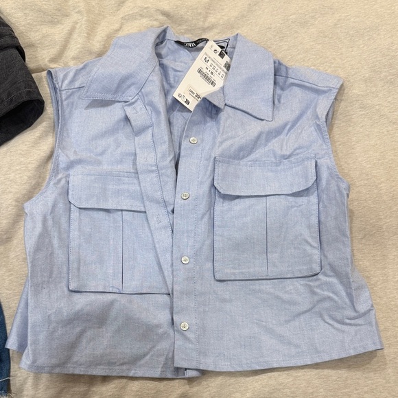 Zara Sky Blue Sleeveless Shirt with Pockets - Picture 1 of 2